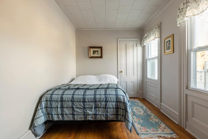 Conveniently located private suite in Central NY