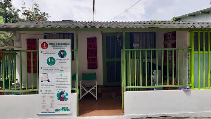 Linda Casa Prefabricada En La Finca Añoranzas - La Mesa