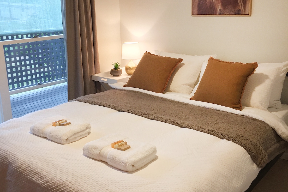 Mount Beauty Summit Views
https://mtbeautysummitviews.com.au/