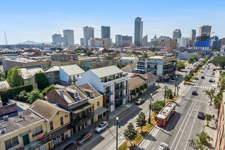 3-Story Luxury Residence- French Quarter-Unit 201 gallery image 2