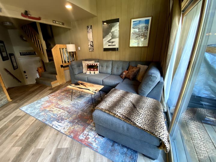Kick Your Feet Up At Mammoth's Hibernation Station - Mammoth Lakes, CA