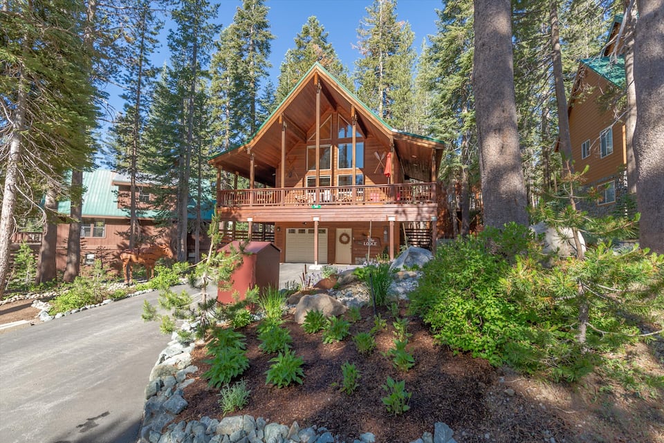 The Lodge exterior in Serene Lakes, California