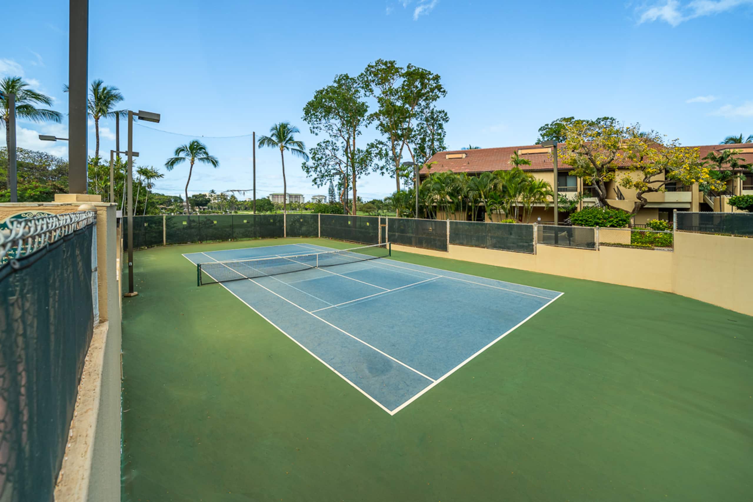 Condo in Lahaina · ★4.85 · 2 bedrooms · 3 beds · 2 baths - Image 46