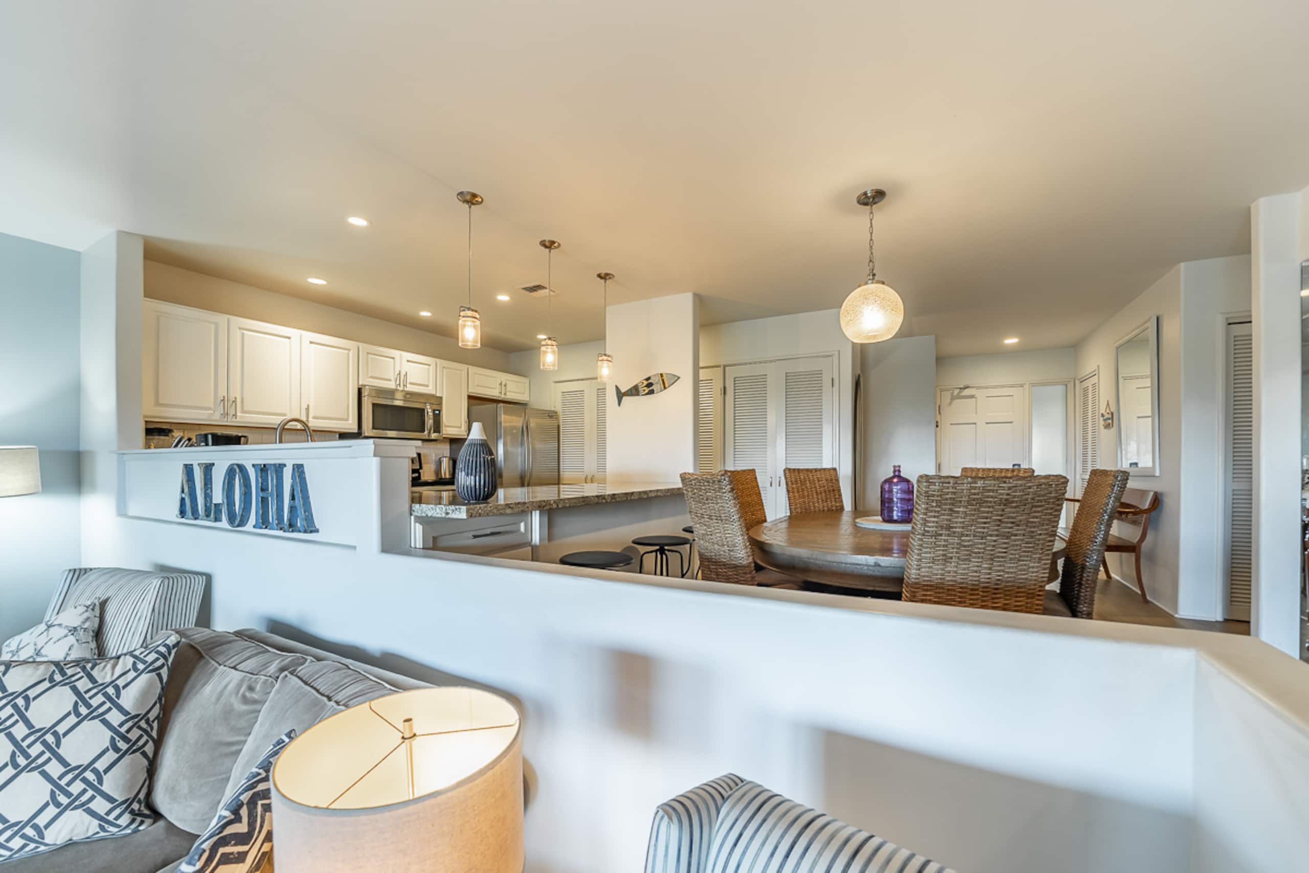 Condo in Lahaina · ★4.85 · 2 bedrooms · 3 beds · 2 baths - Image 11