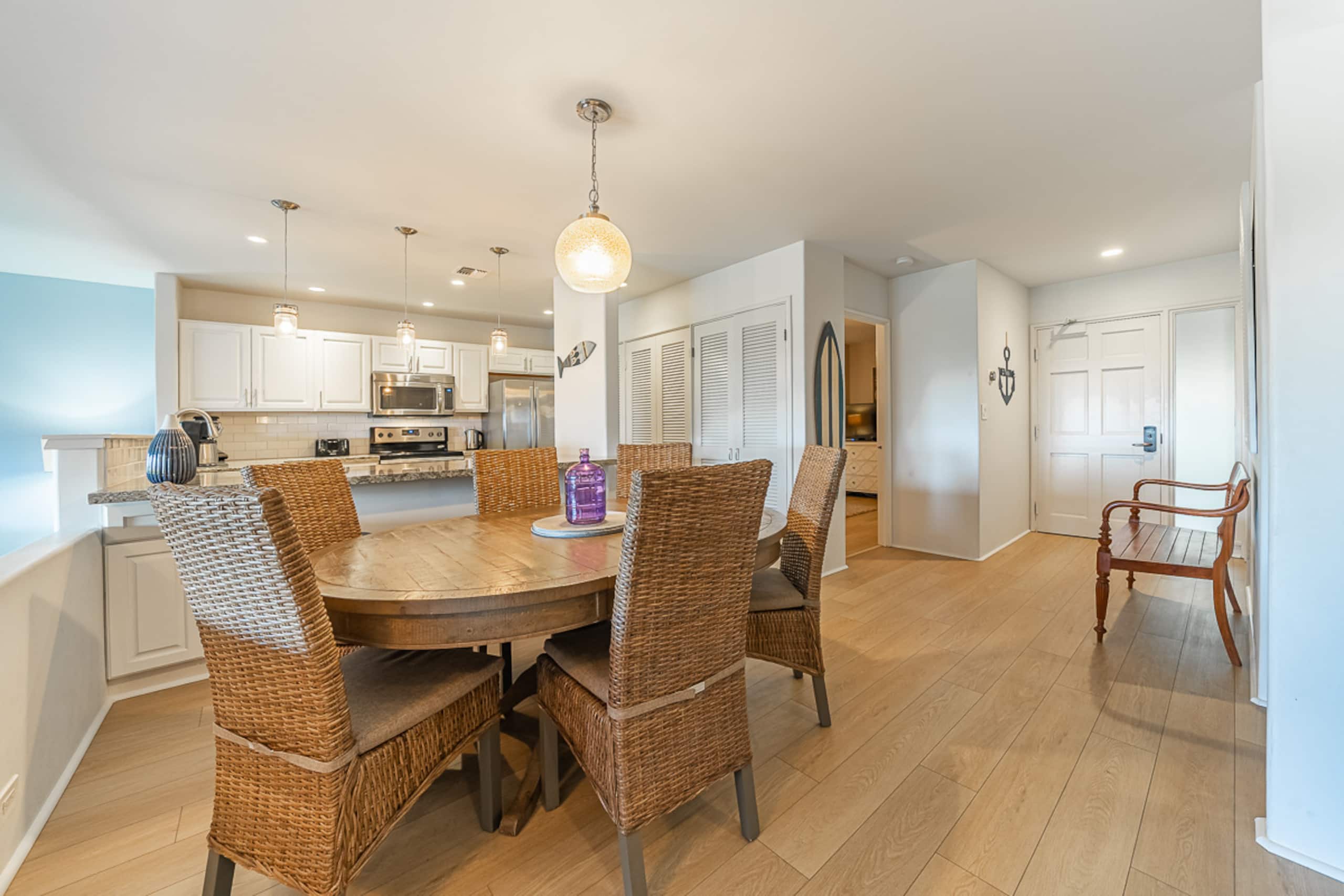 Condo in Lahaina · ★4.85 · 2 bedrooms · 3 beds · 2 baths - Image 19