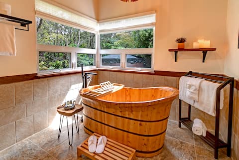 Volcano Singing Forest Cottage