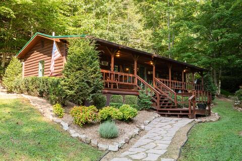 Cozy Country Log  Cabin!  NO cleaning or pet FEES!