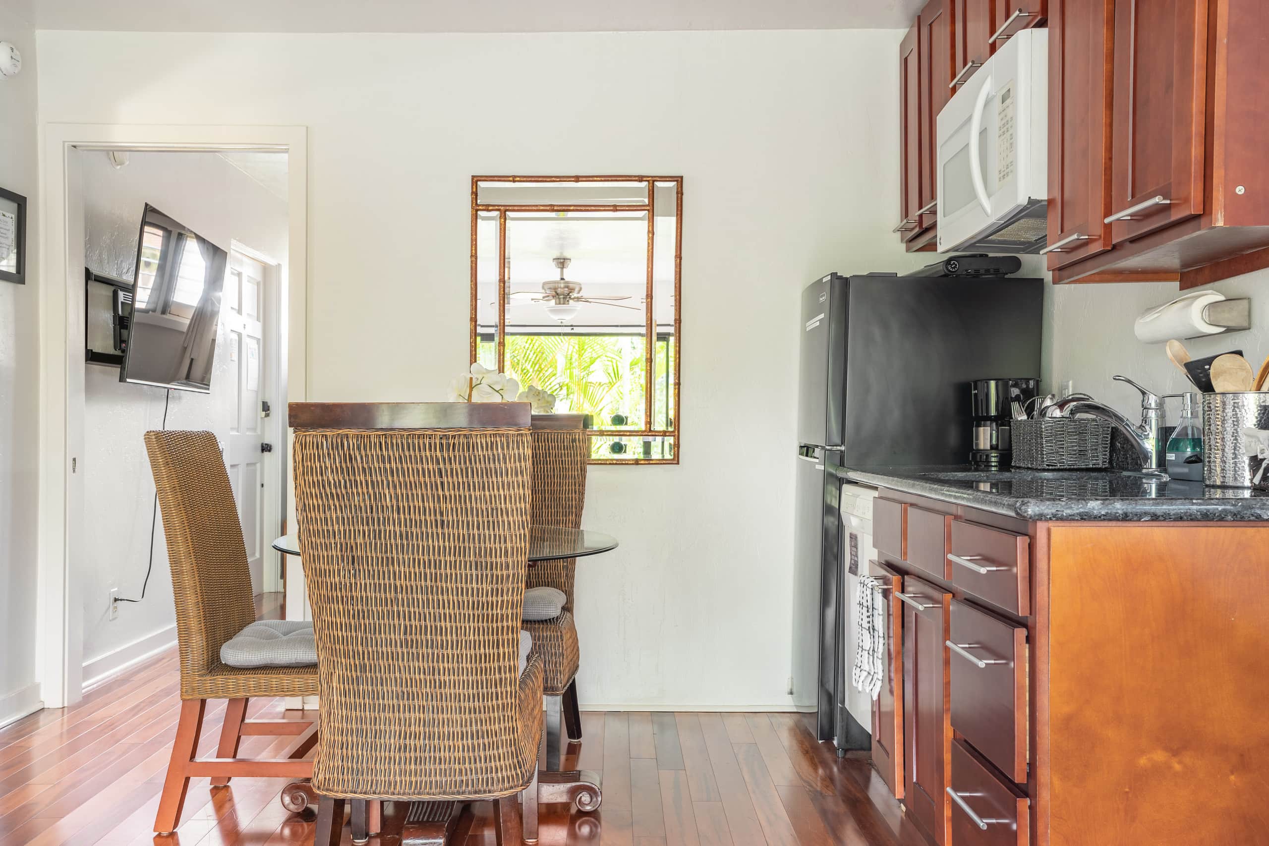 Condo in Princeville · ★4.88 · 1 bedroom · 2 beds · 1 private bath - Image 6