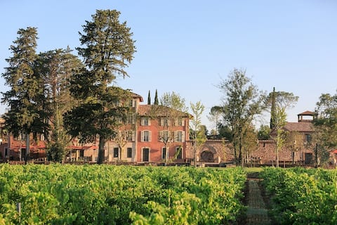 Château Saint-Roux – Family Apartment