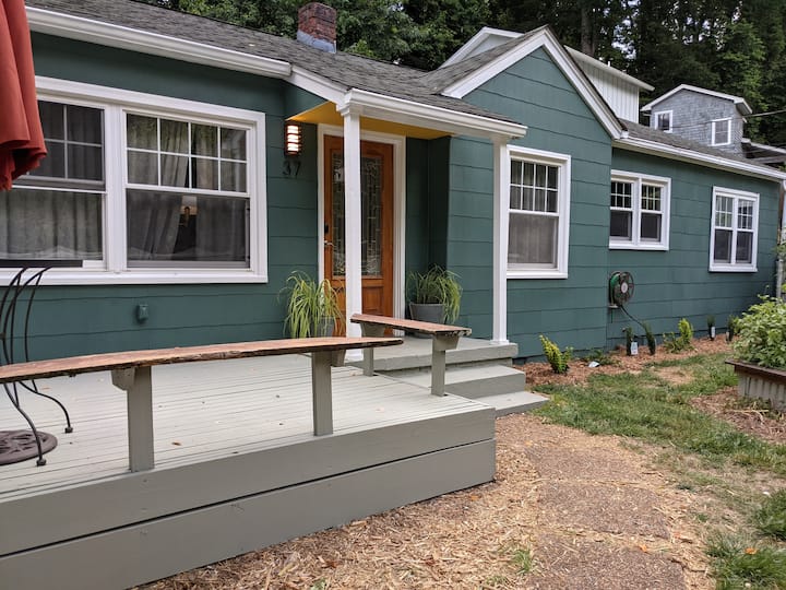 Biltmore Village, Asheville Cabin Rentals House and Cabin Rentals