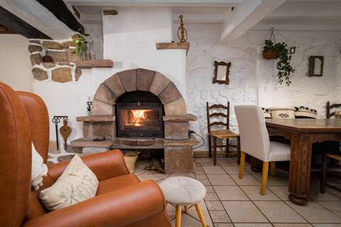 House with Encanto in Viérnoles, downtown Cantabria