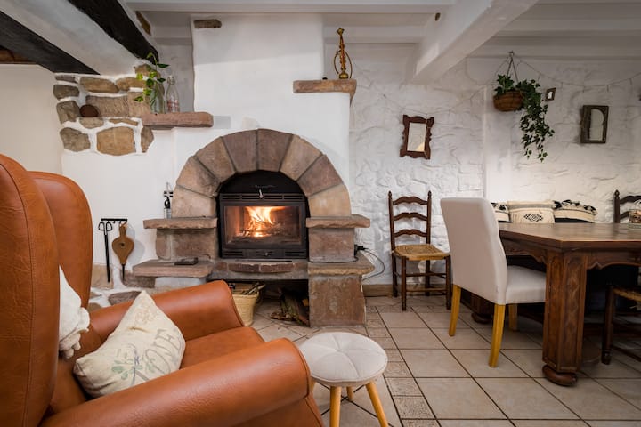 House with Encanto in Viérnoles, downtown Cantabria