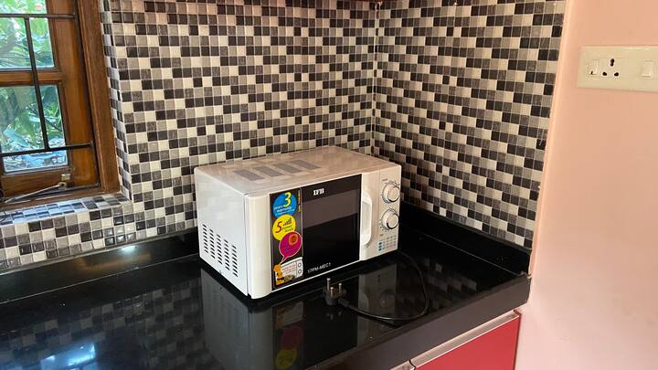 Full kitchen image 3