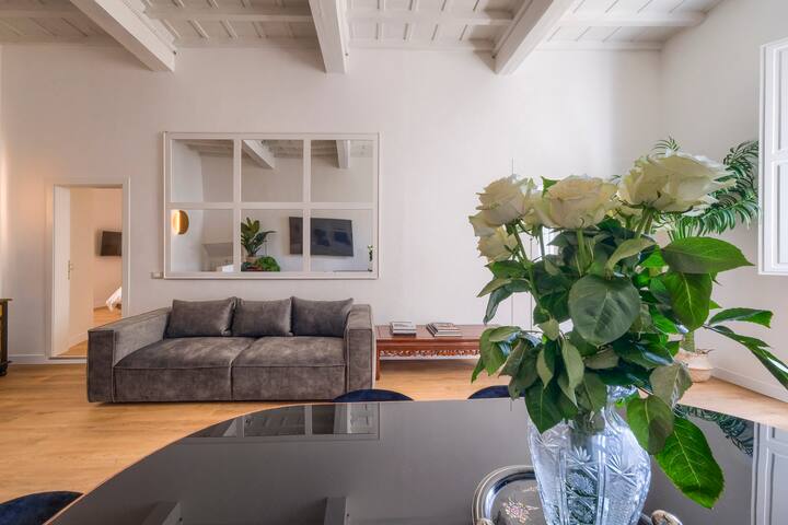 Dino modern & stylish apartment gallery image 2