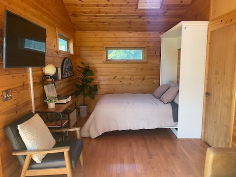 Private Country Guest Cottage