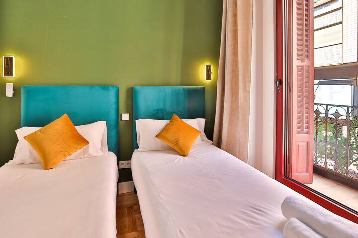 #Madrid Centro. 3D. Gran Via. Plaza Mayor. Sol gallery image 5