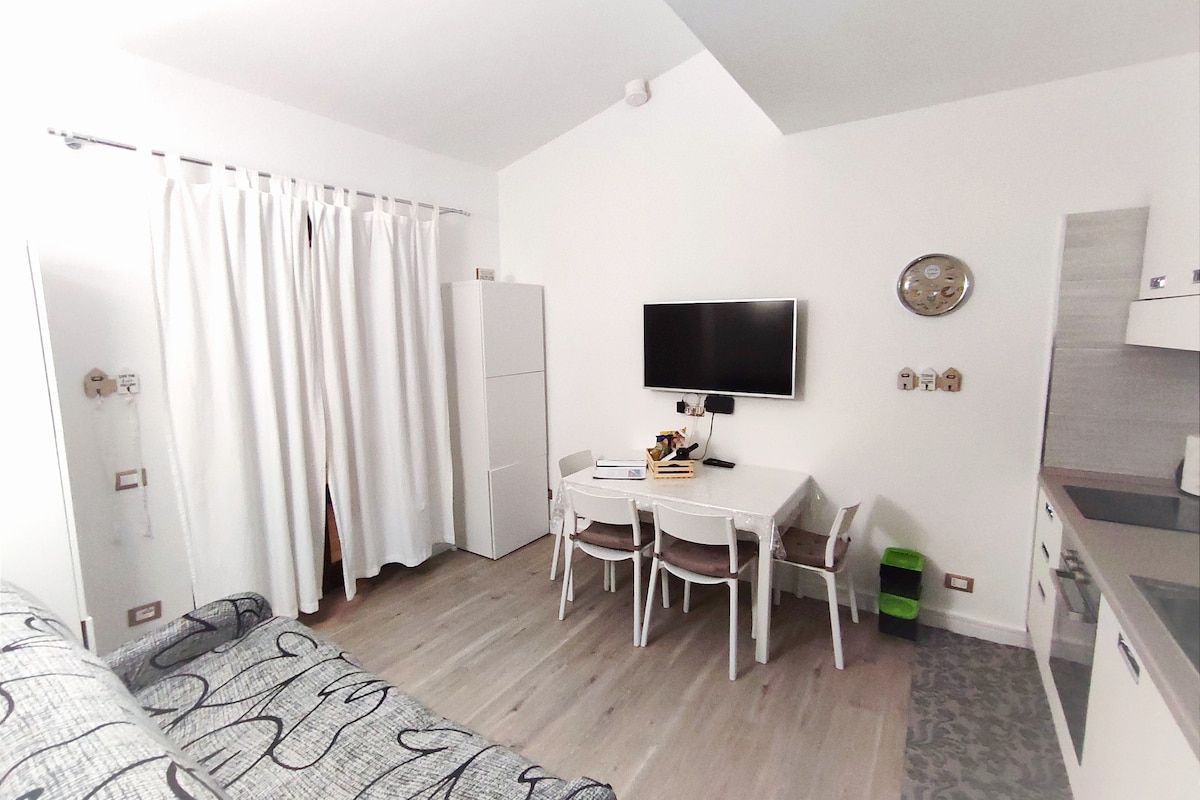 Top Airbnb: VILLA RAMA sea view + linen + wifi + tax included in Muravera