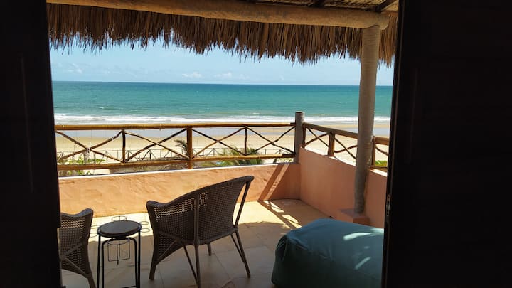 Recanto da Baleia - air-conditioned, facing the sea.