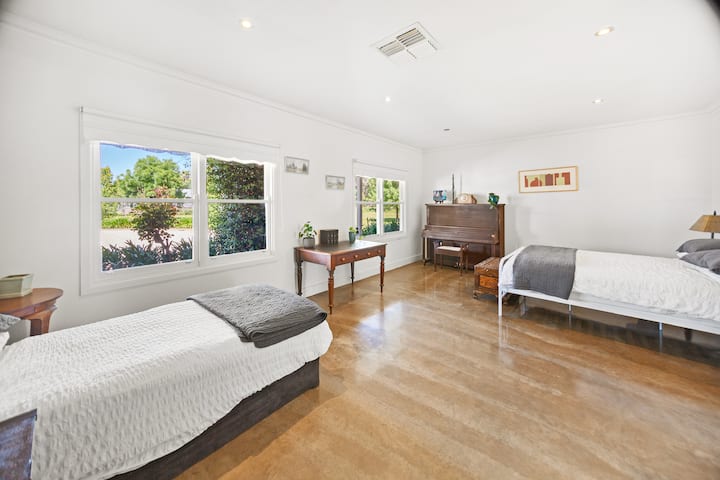 Queen size bed and single bed 