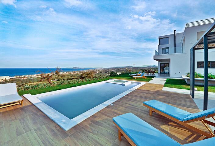 Lux Villa 107 with Private Pool & Panoramic View