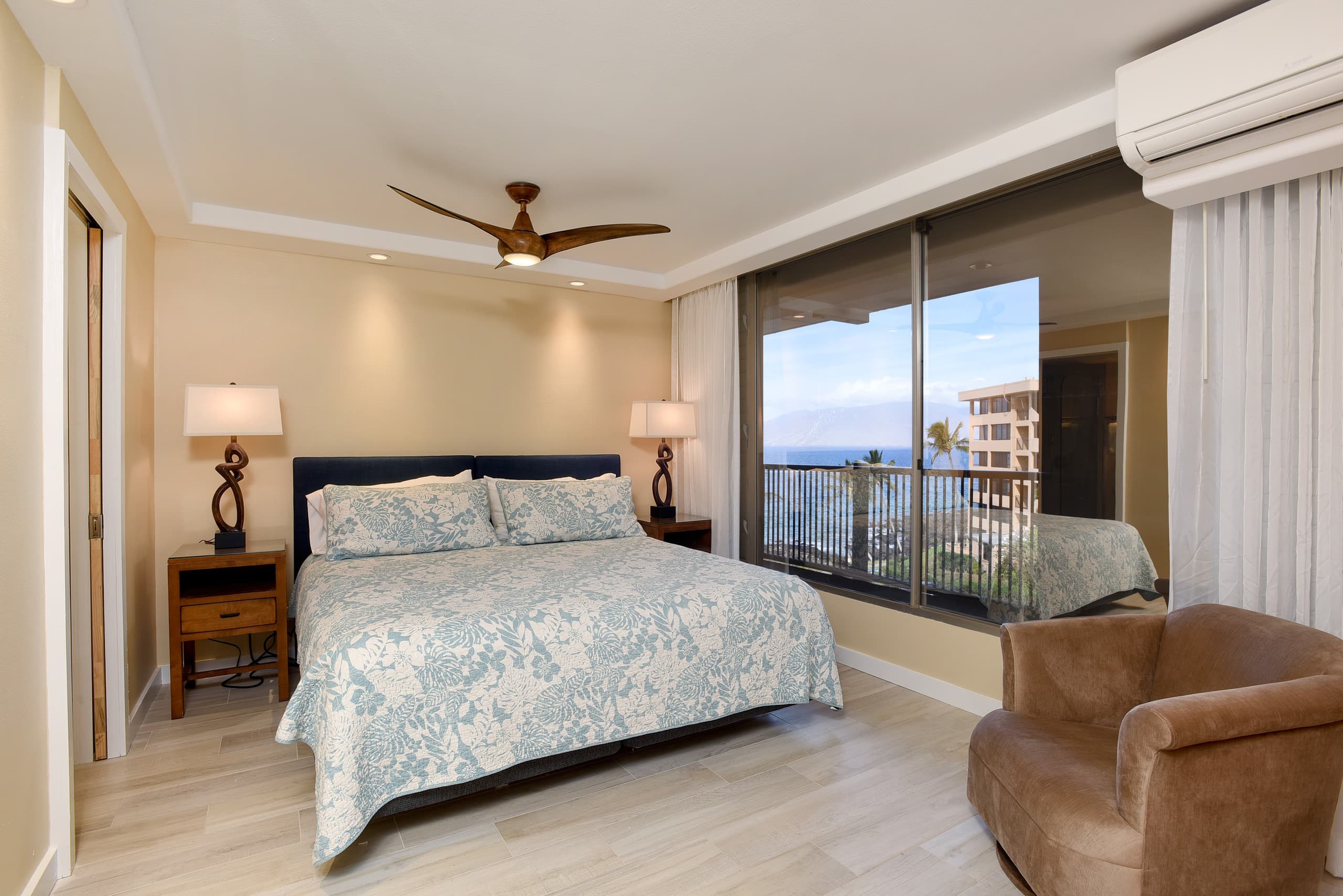 Condo in Kihei · ★4.95 · 2 bedrooms · 5 beds · 2 baths - Image 11
