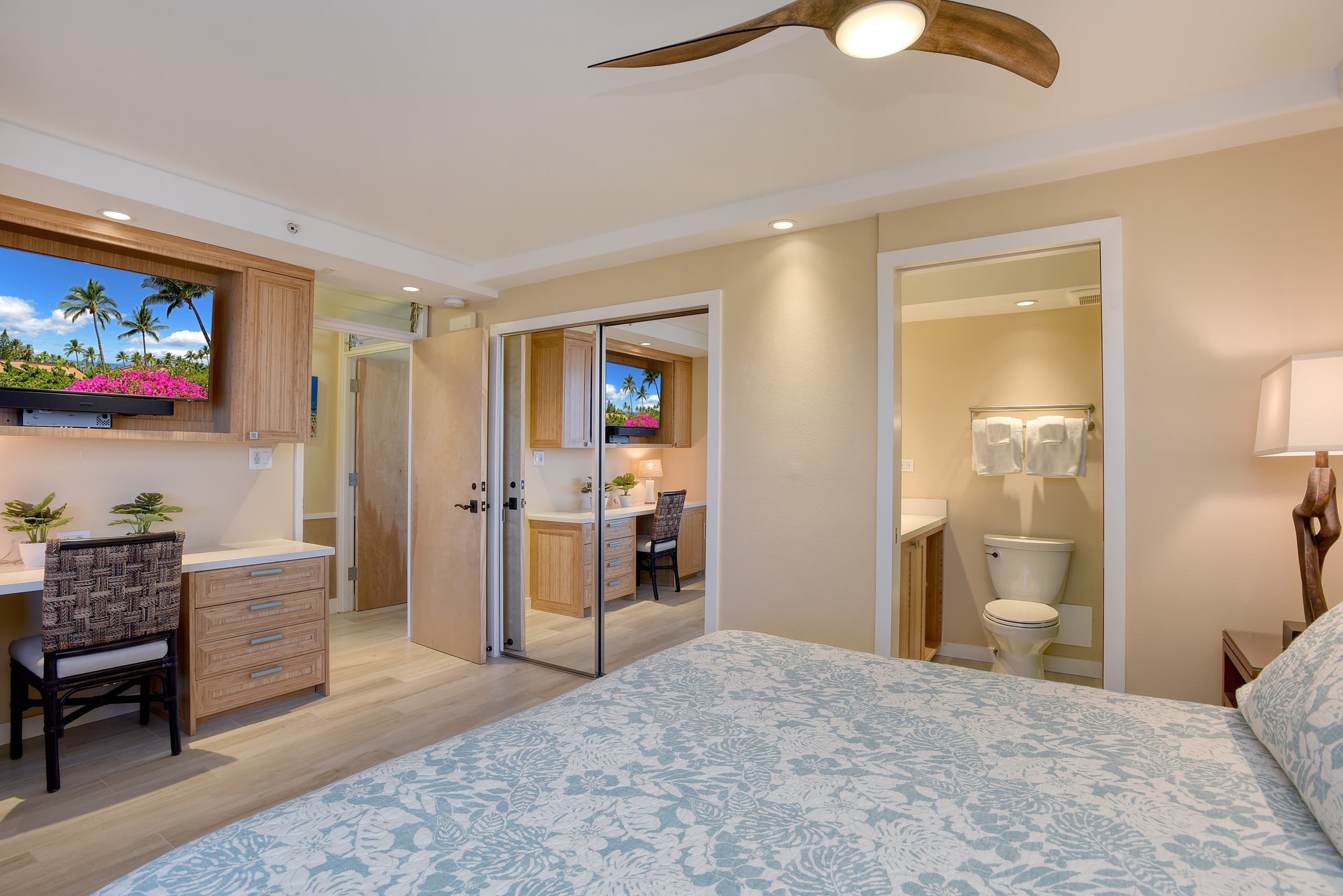 Condo in Kihei · ★4.95 · 2 bedrooms · 5 beds · 2 baths - Image 10