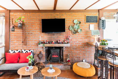 Secret Lodge - Two Bedroom Jacuzzi Lake View