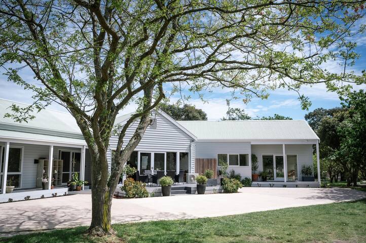 Peninsula Flower House gallery image 3