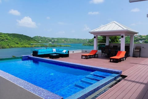 Super Luxurious Ocean View