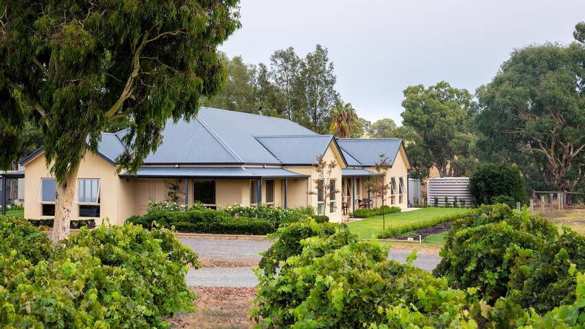 Triple Creek Guest House – Barossa Region gallery image 2