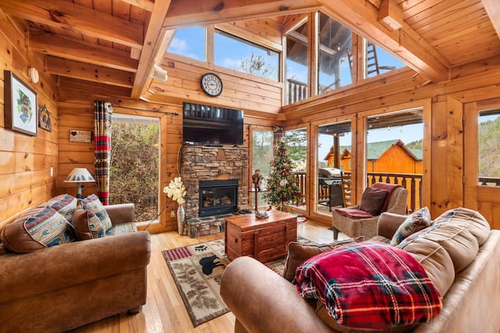 Cozy Cabin-nr The Island| Resort Pool|hottub|petok - Tennessee