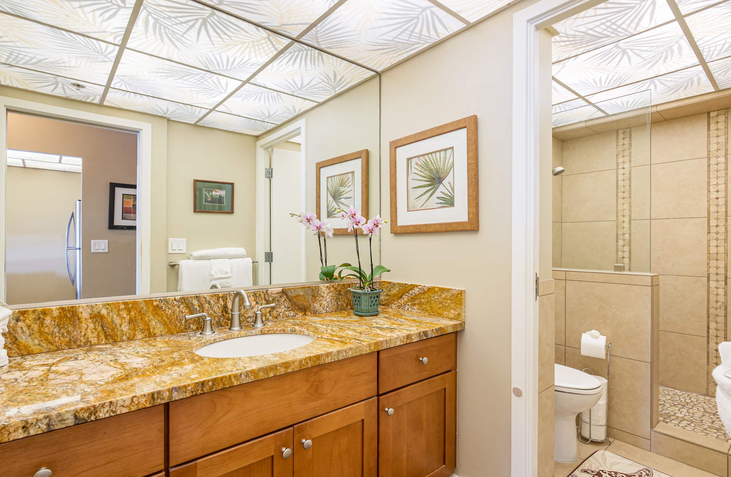 Condo in Lahaina · ★4.98 · 1 bedroom · 1 bed · 1 bath - Image 15