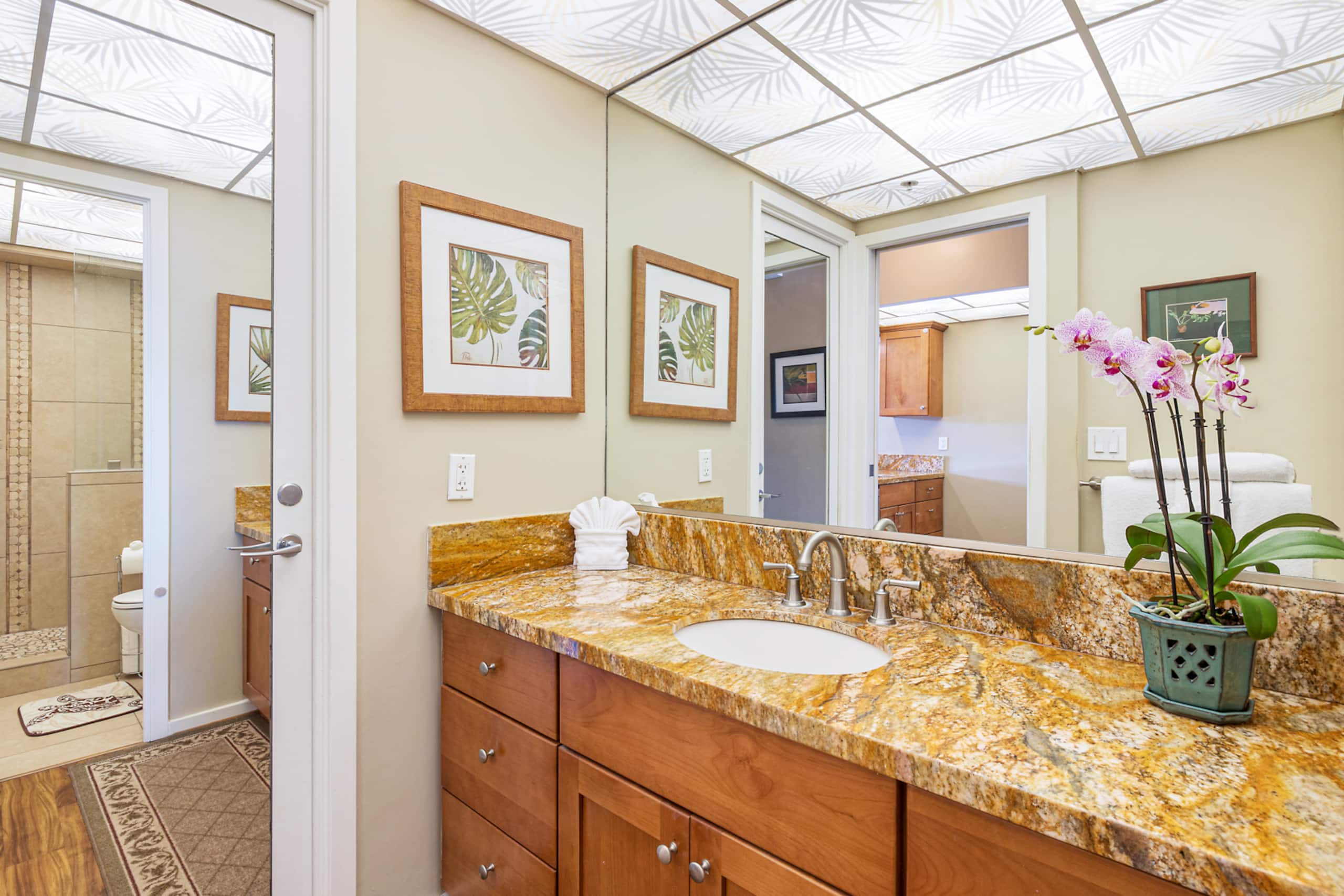 Condo in Lahaina · ★4.98 · 1 bedroom · 1 bed · 1 bath - Image 16