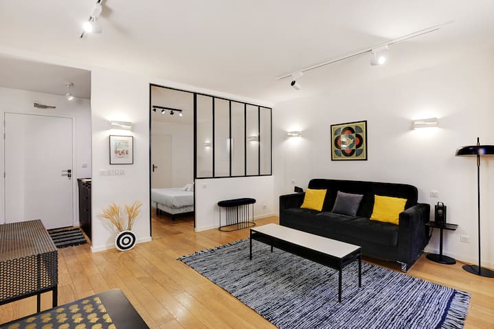 Home To Home La Conciergerie managed Airbnb listing 2