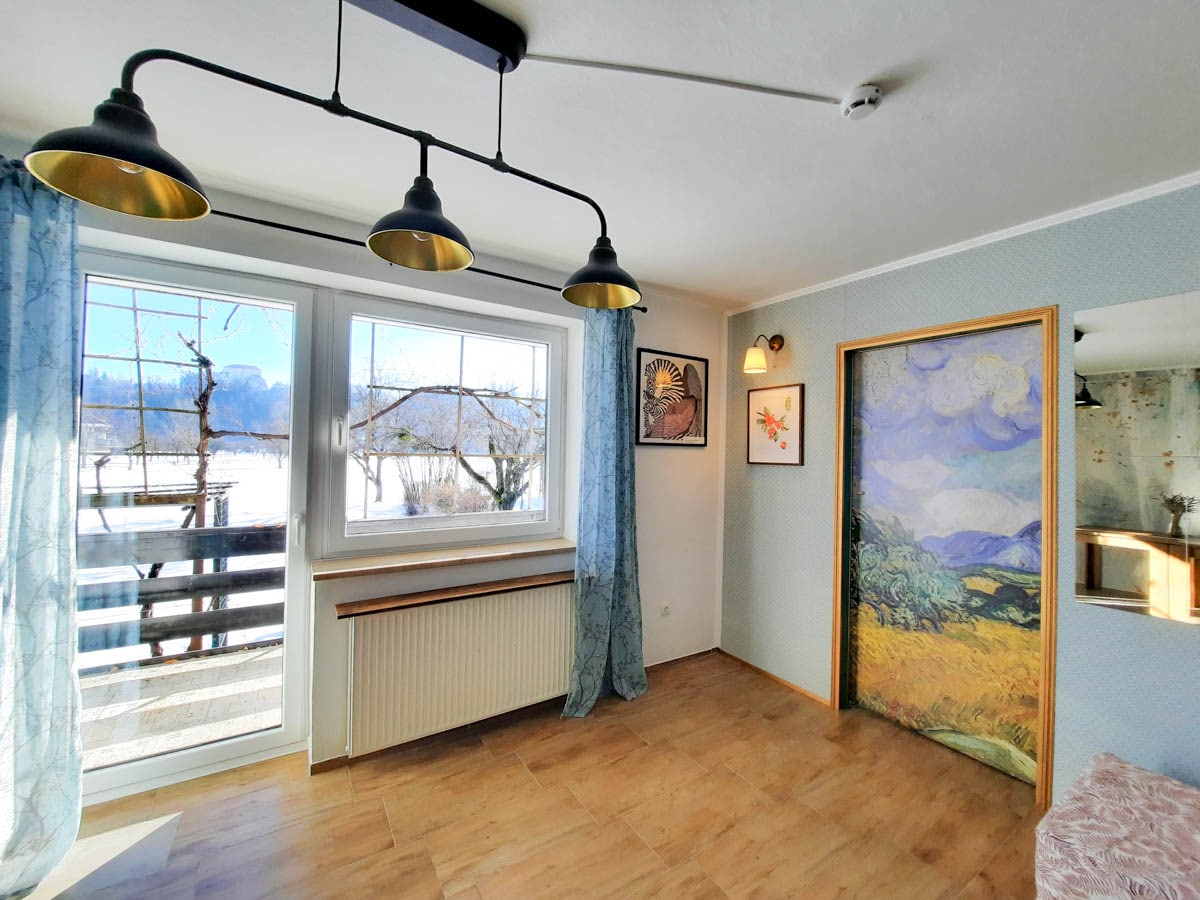 غرفة المعيشة 1