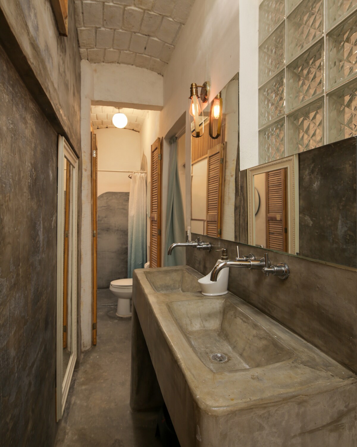 picture 1
