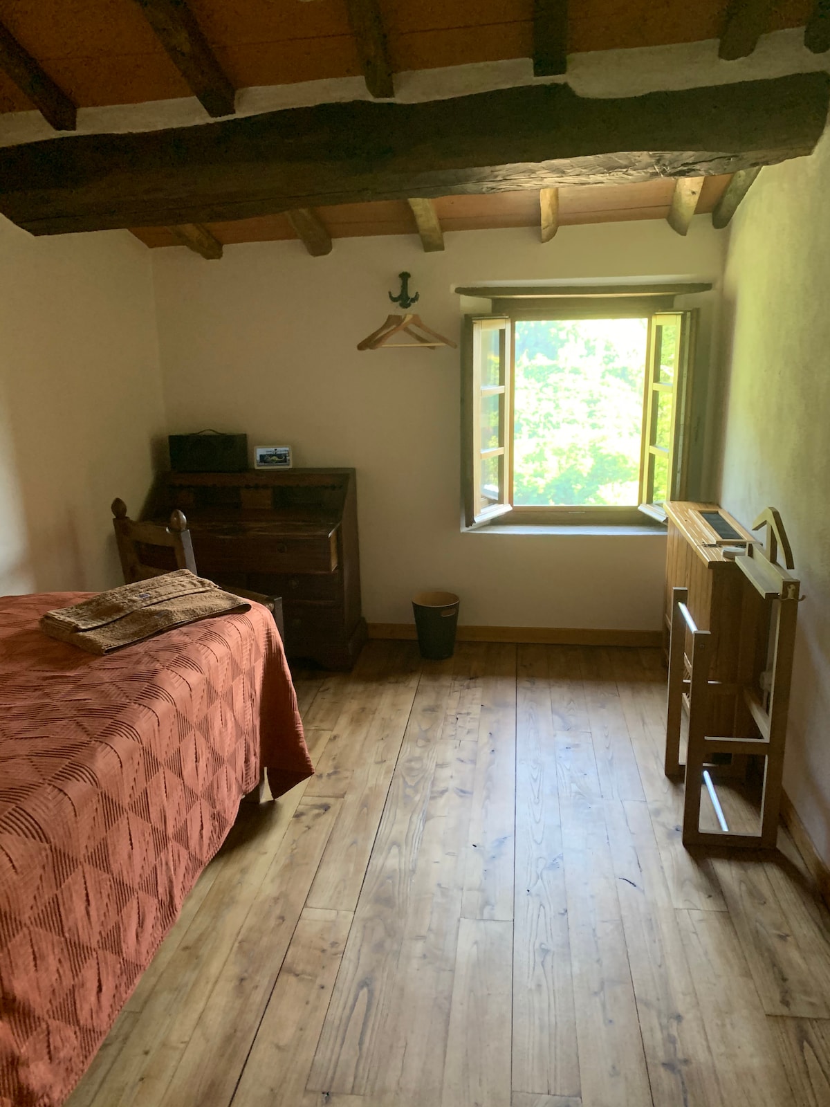 Single bedroom second floor