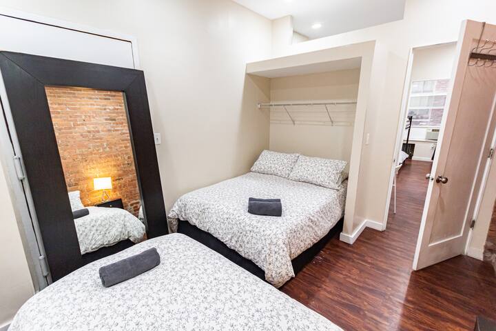 Two-Bedroom APT next to the K-town, Times Square13 gallery image 5