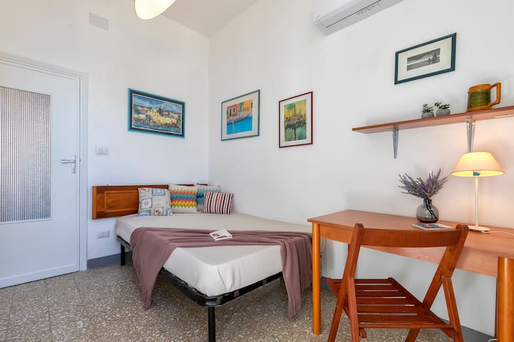 غرفة النوم 2