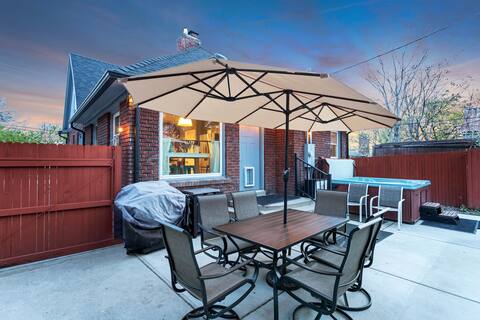 Beautiful Tudor on Yalecrest, Hot Tub, University