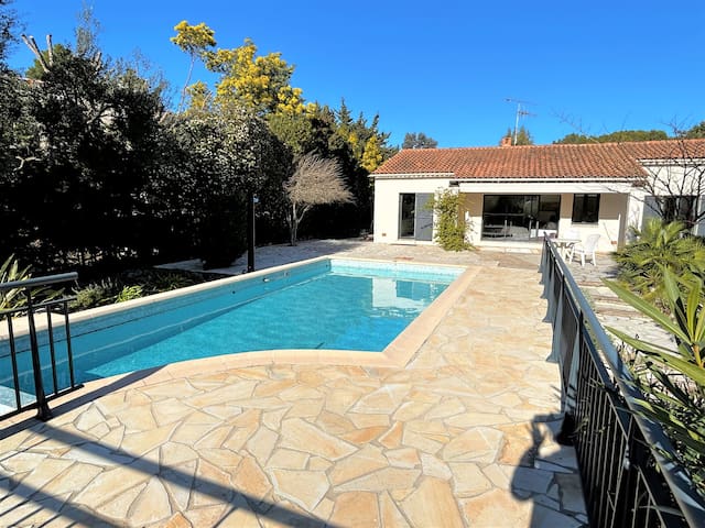Sydney Et Laurent managed Airbnb listing 1