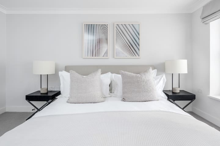 Luxury Townhouse by Hyde Park & Oxford Street