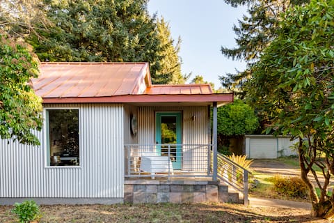 Earthworks Art House