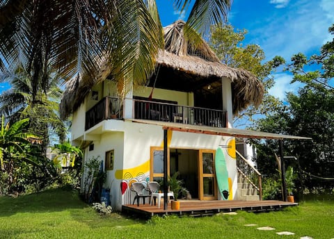 Successful Airbnb property: Deluxe Family Suite - In front of the sea in Córdoba