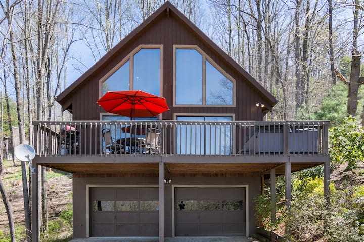 Luxury Asheville Cabin Hot Tub nr Biltmore views