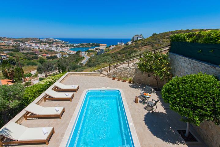 Luxury Villa Pantheon with private pool gallery image 5