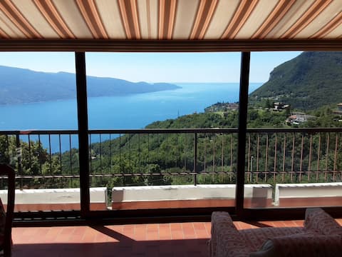 Top Airbnb: Casa Clara, incredible lake and Mount Baldo view in Tignale