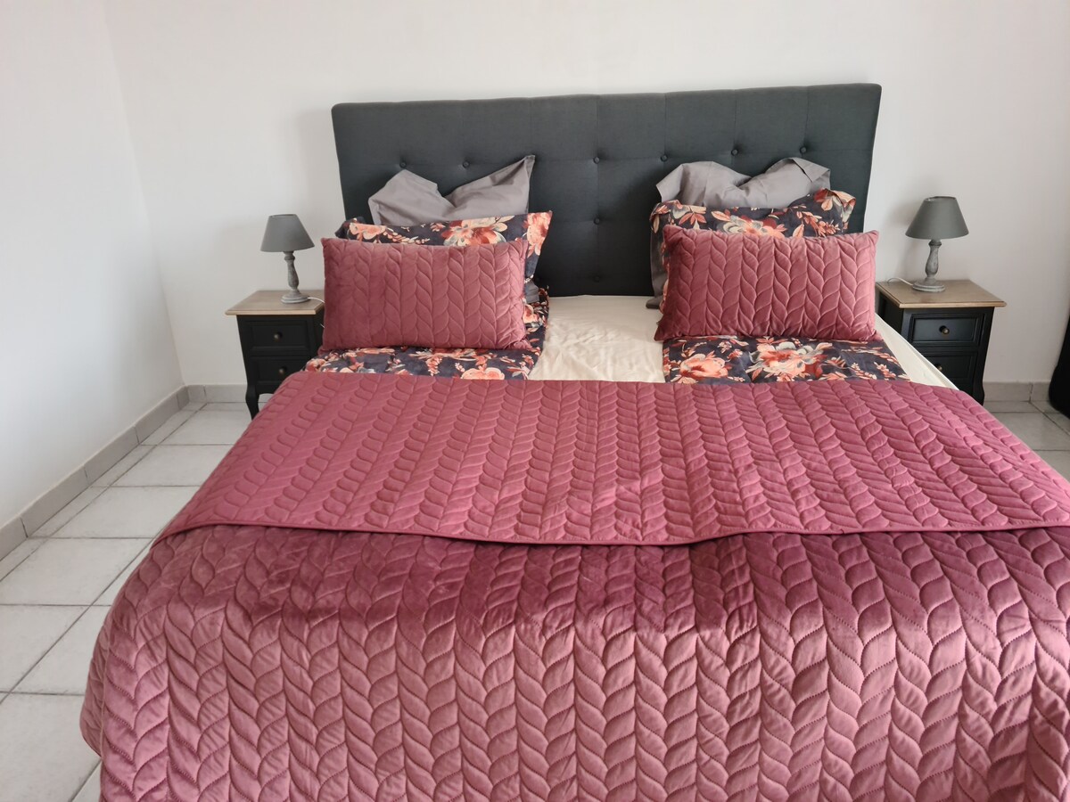 Dhomë gjumi në shtëpinë kryesore