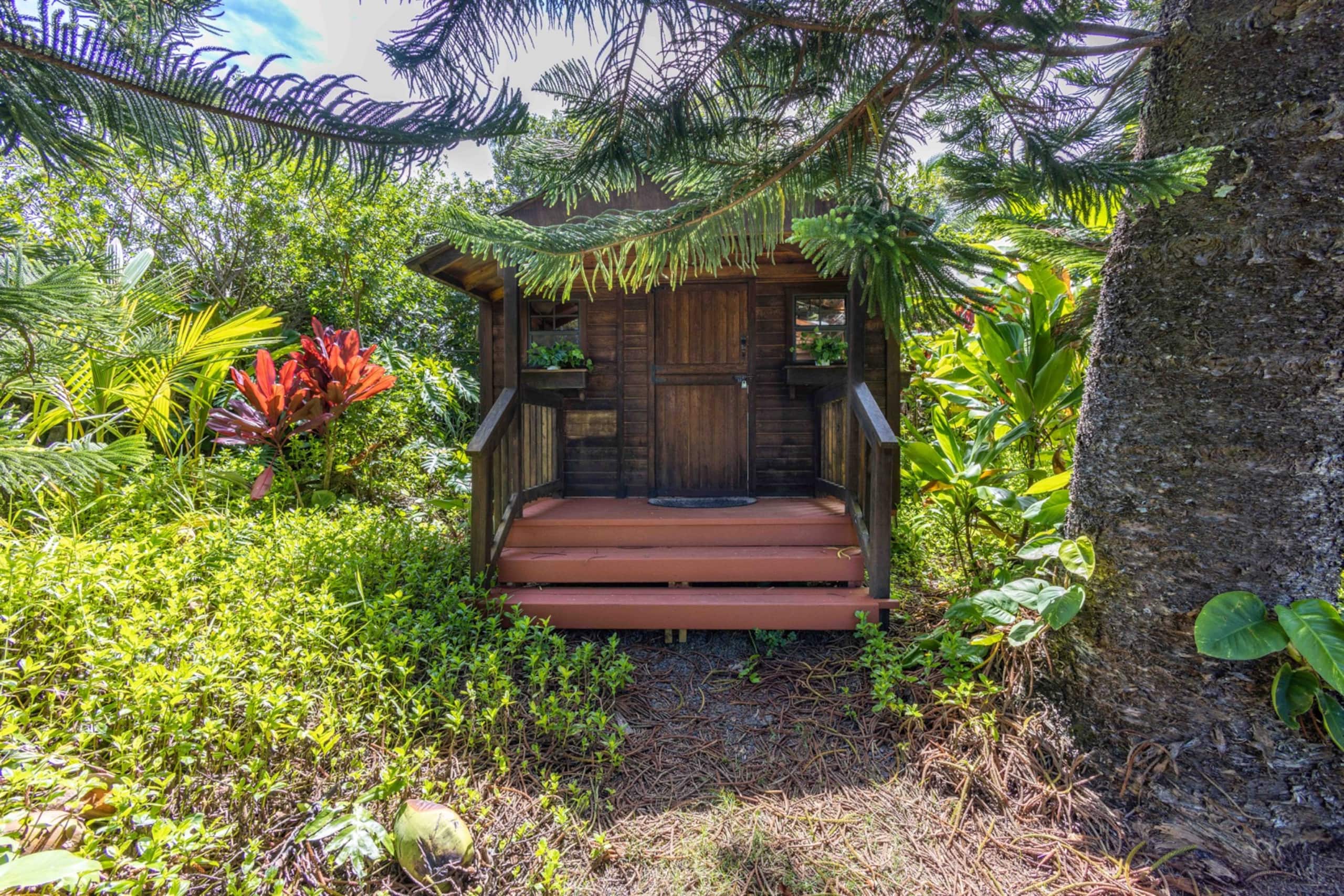 Gardenia Room Farm Stay in Haiku on Road to Hana - Photo 42