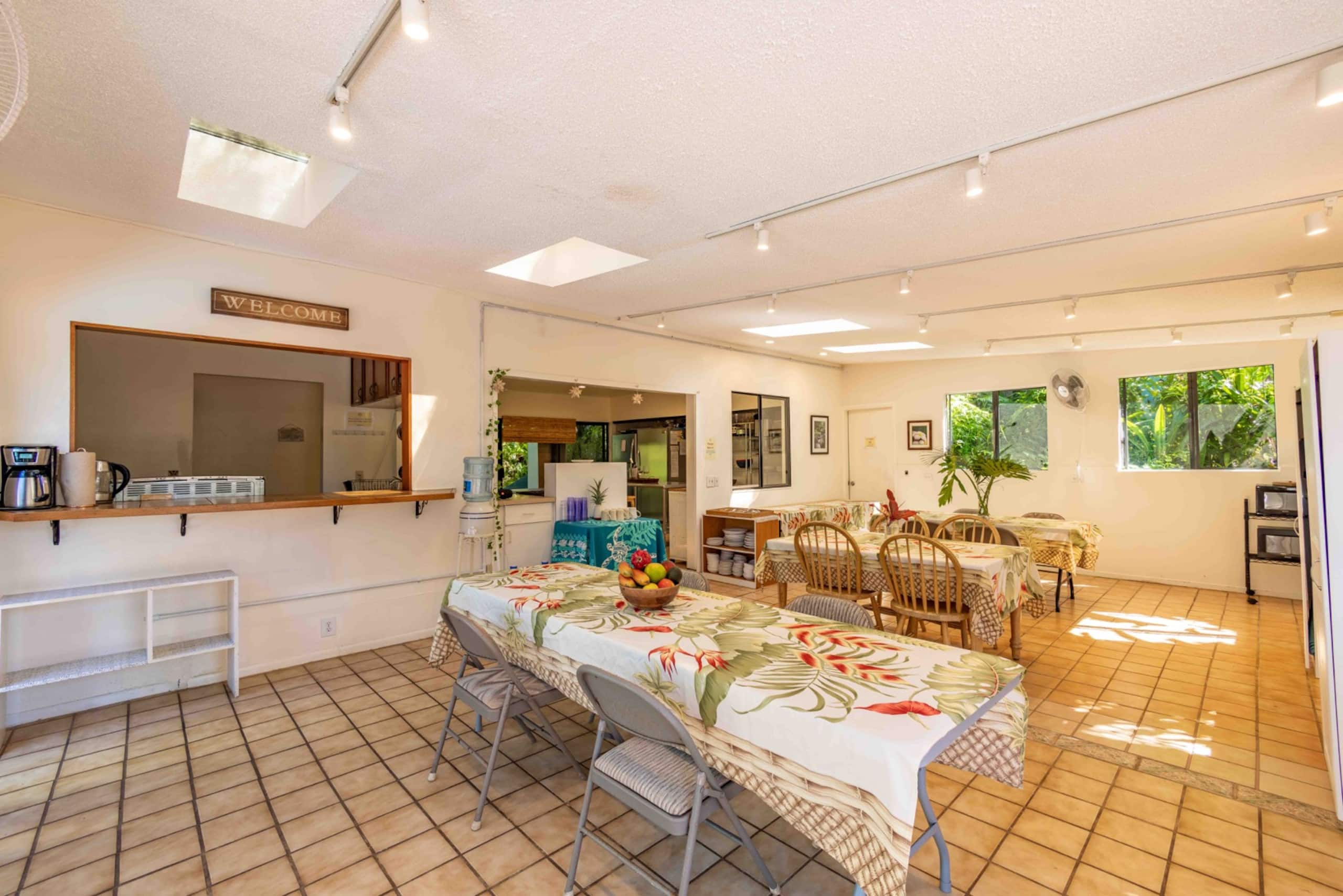 Gardenia Room Farm Stay in Haiku on Road to Hana - Photo 5